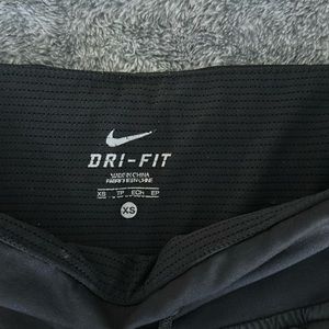 Nike Women's Core Fast Dri-FIT Mid-Rise size xs